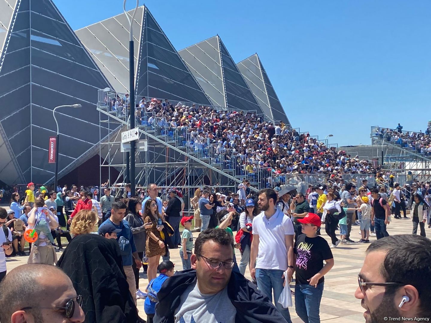 В рамках четвертого дня TEKNOFEST в Баку состоялось очередное авиашоу (ФОТО/ВИДЕО)