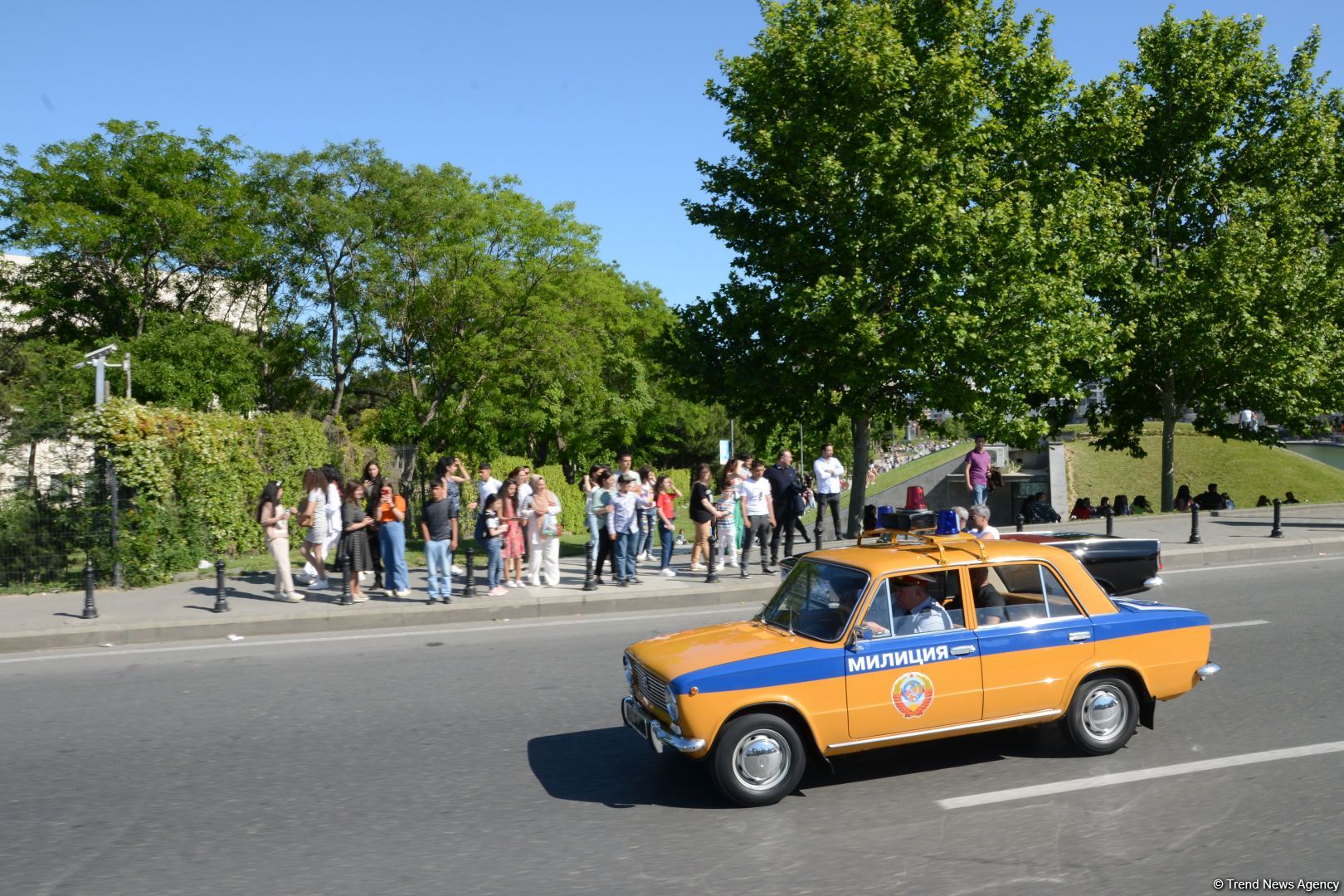 В Баку прошел грандиозный праздник классических автомобилей – автопробег, выставка, конкурсы, ретро-стиль участников (ФОТО/ВИДЕО)