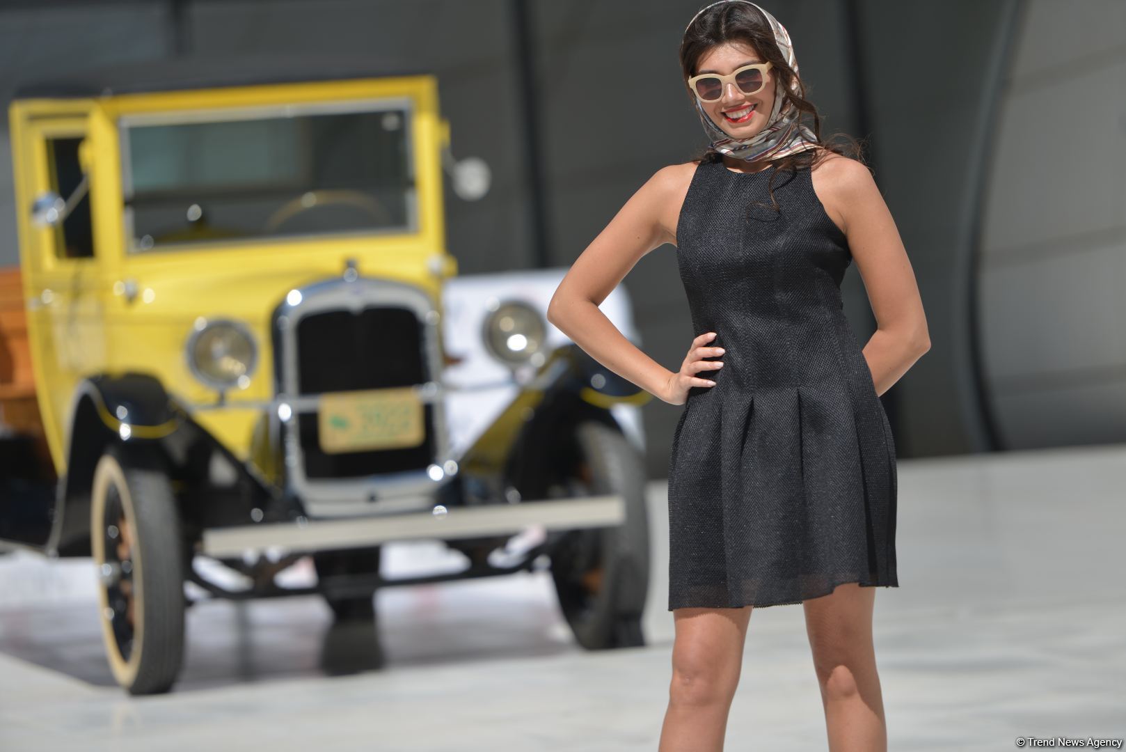 В Баку прошел грандиозный праздник классических автомобилей – автопробег, выставка, конкурсы, ретро-стиль участников (ФОТО/ВИДЕО)