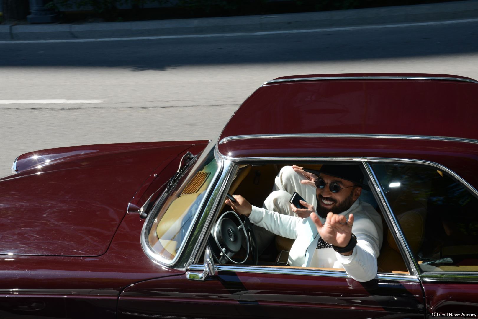 В Баку прошел грандиозный праздник классических автомобилей – автопробег, выставка, конкурсы, ретро-стиль участников (ФОТО/ВИДЕО)