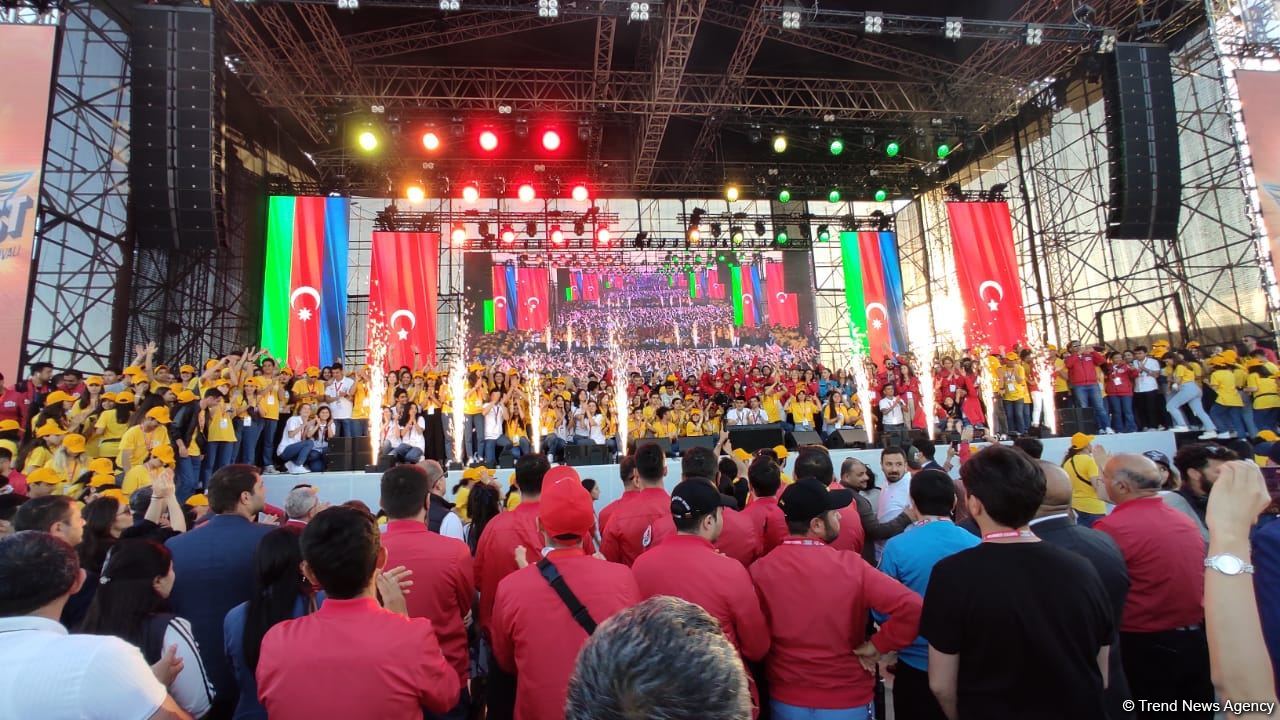 В Баку прошла церемония закрытия международного фестиваля авиации и космоса TEKNOFEST (ФОТО)