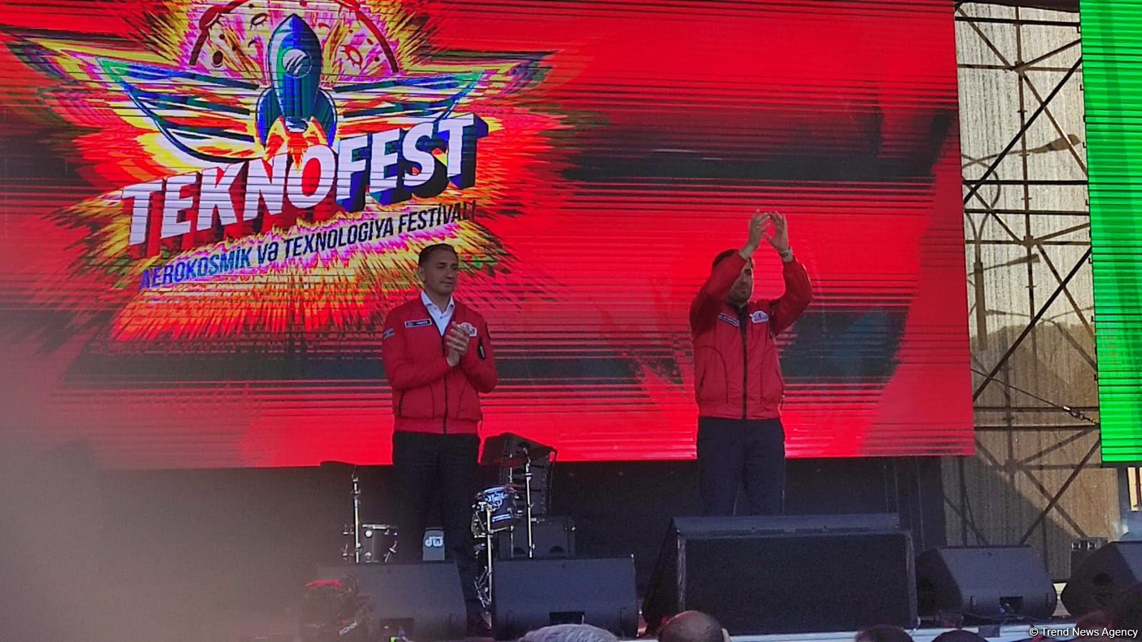 В Баку прошла церемония закрытия международного фестиваля авиации и космоса TEKNOFEST (ФОТО)