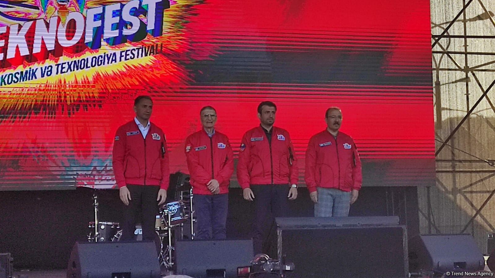 В Баку прошла церемония закрытия международного фестиваля авиации и космоса TEKNOFEST (ФОТО)
