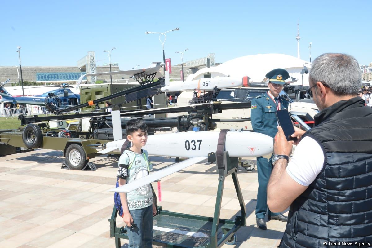 В Баку стартовал четвертый день фестиваля TEKNOFEST (ФОТО)
