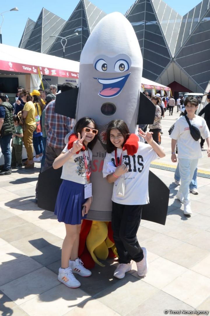 В Баку стартовал четвертый день фестиваля TEKNOFEST (ФОТО)