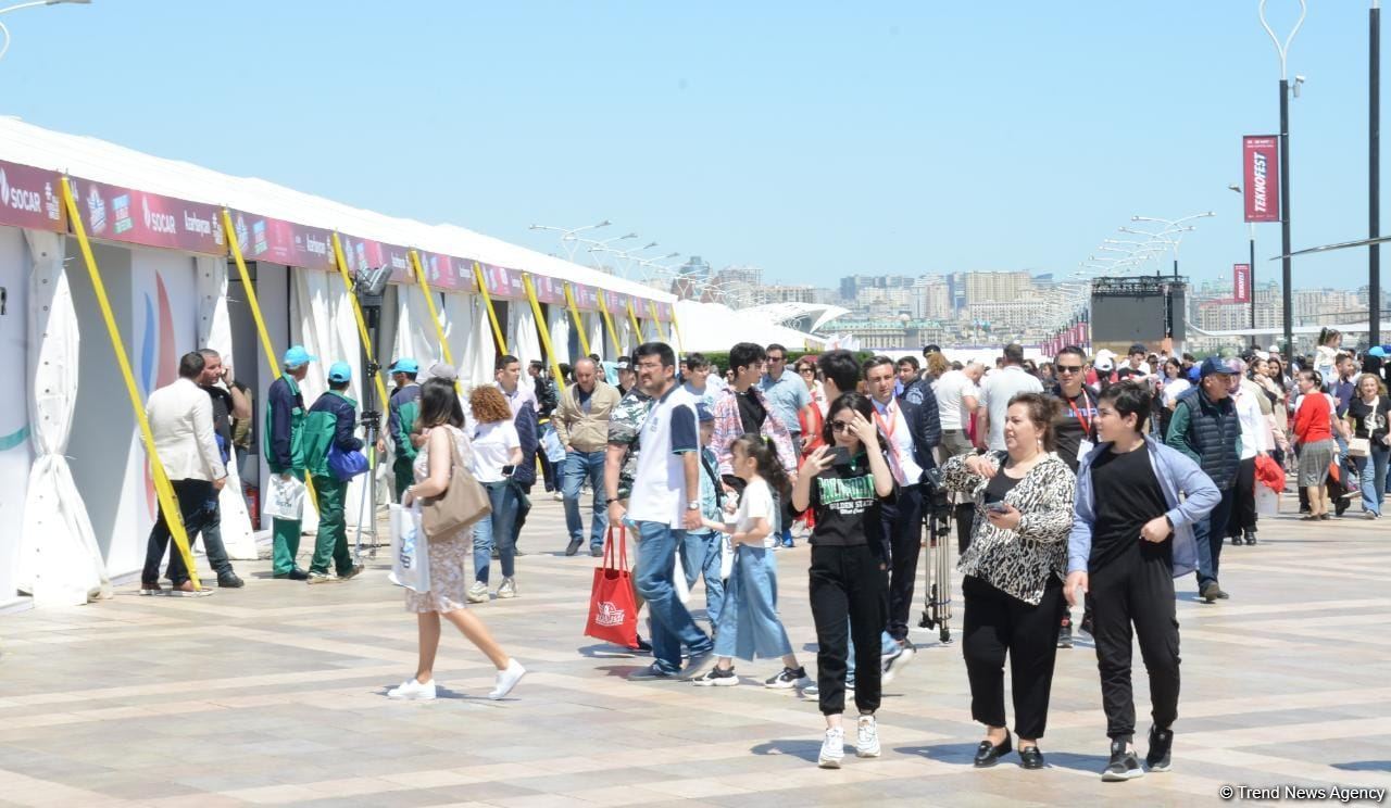 В Баку стартовал четвертый день фестиваля TEKNOFEST (ФОТО)
