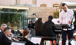 Великая музыка Бетховена под открытым небом вечернего Баку (ФОТО)