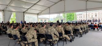 Для военнослужащих в Шуше организован грандиозный концерт в честь Дня независимости Азербайджана (ВИДЕО/ФОТО)