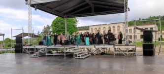 Для военнослужащих в Шуше организован грандиозный концерт в честь Дня независимости Азербайджана (ВИДЕО/ФОТО)