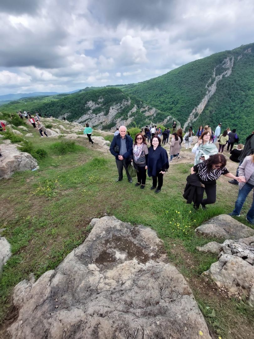Для военнослужащих в Шуше организован грандиозный концерт в честь Дня независимости Азербайджана (ВИДЕО/ФОТО)