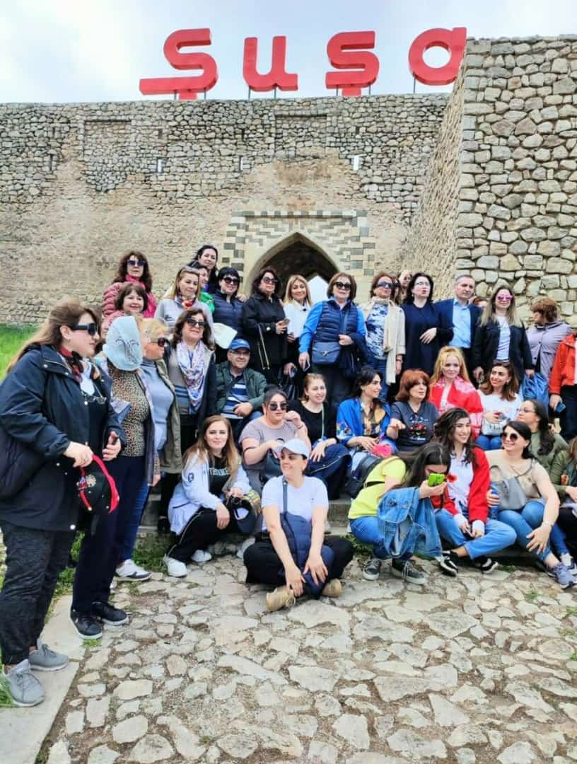 Для военнослужащих в Шуше организован грандиозный концерт в честь Дня независимости Азербайджана (ВИДЕО/ФОТО)