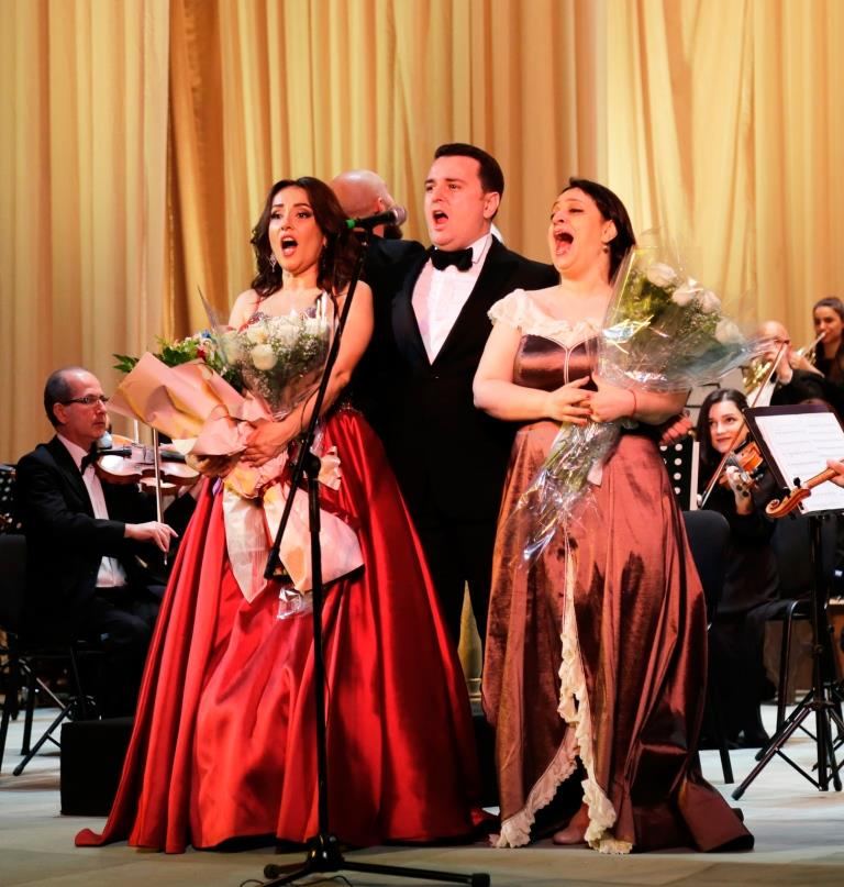 Она пленила красотой и тембром голоса… - юбилейный концерт Инары Бабаевой в Баку (ФОТО)