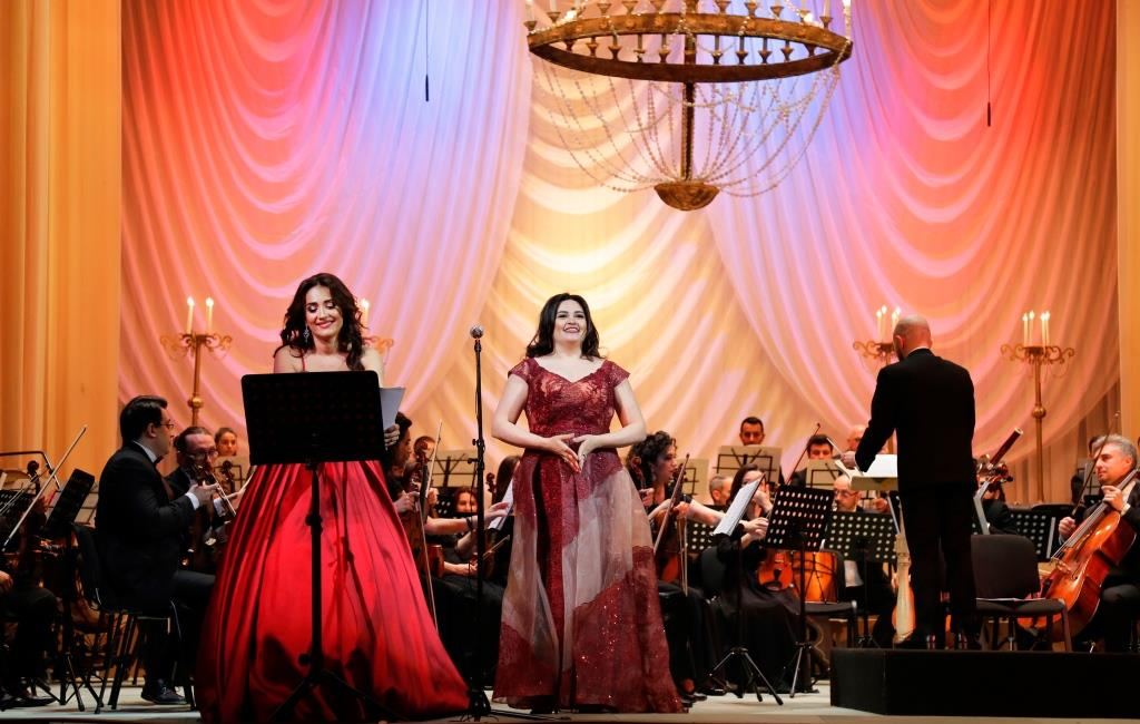 Она пленила красотой и тембром голоса… - юбилейный концерт Инары Бабаевой в Баку (ФОТО)