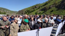 Представители дипкорпуса ознакомились с работами по строительству туннеля через Муровдаг (ФОТО)