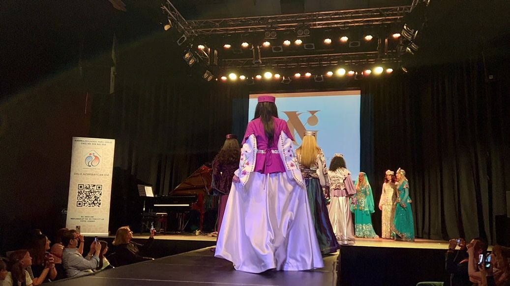 В Норвегии прошло яркое дефиле коллекции Гюльнары Халиловой "Харыбюльбюль и Карабах" (ВИДЕО, ФОТО)