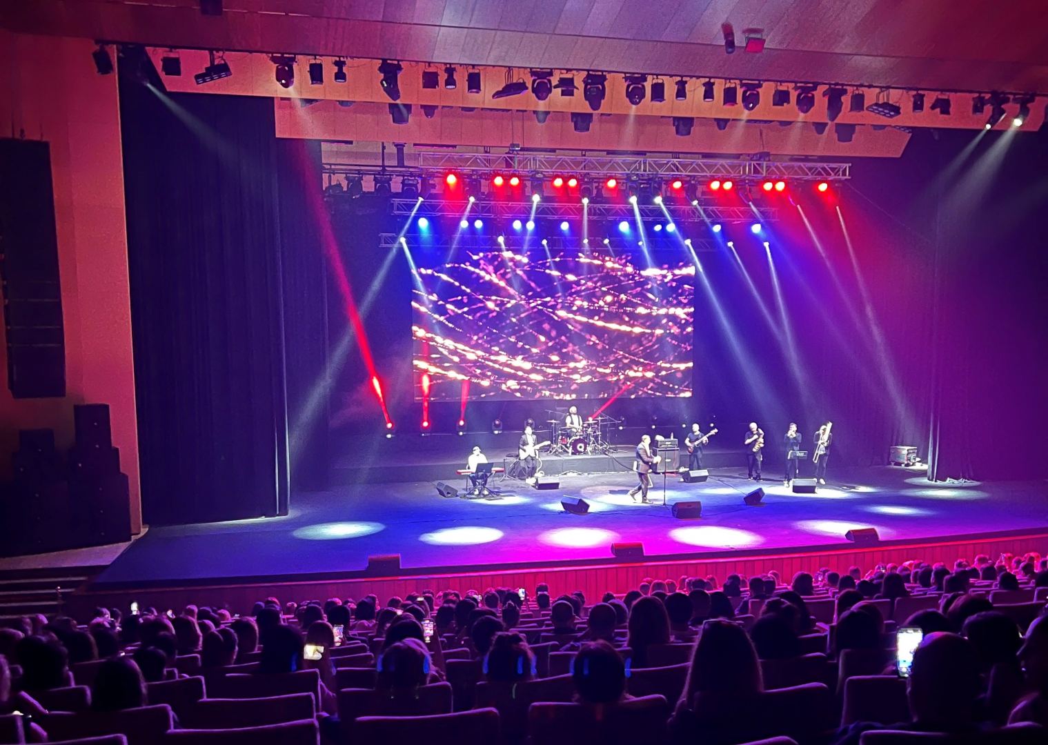 С любовью из Грузии  в Азербайджан! Наслаждайтесь романтическим и ностальгическим вечером в Баку (ВИДЕО, ФОТО)