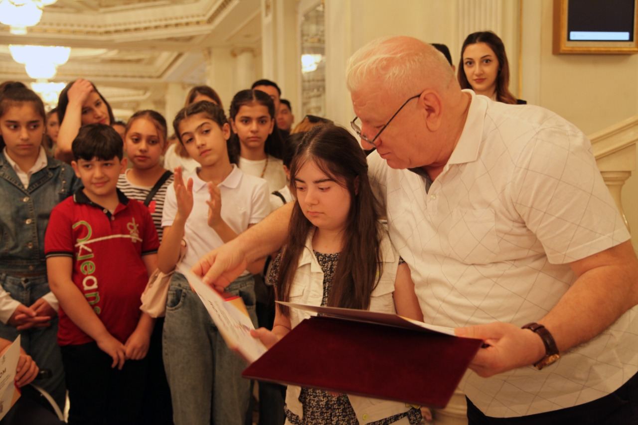 Карабах глазами детей – выставка в Баку (ФОТО/ВИДЕО)