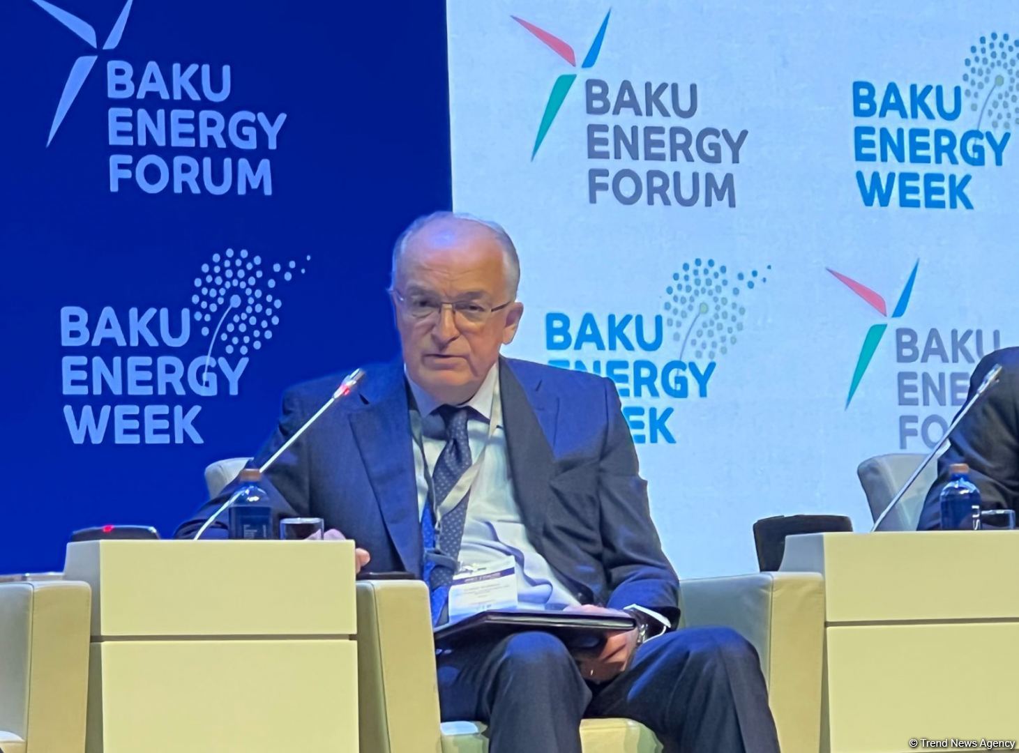Растет интерес других стран в покупке газа по "Южному газовому коридору" - вице-президент SOCAR