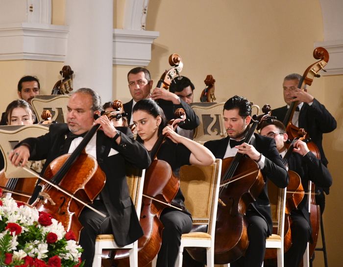 Необыкновенный мир таланта! В Баку торжественно отметили юбилей Фирангиз Ализаде (ФОТО)