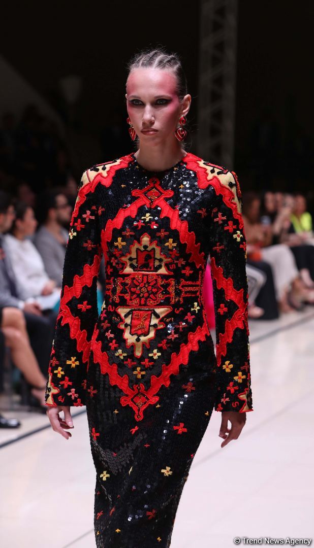 В Центре Гейдара Алиева состоялись презентация новых ковров и красочное дефиле "AFFFAIR in Carpets" (ФОТО/ВИДЕО)