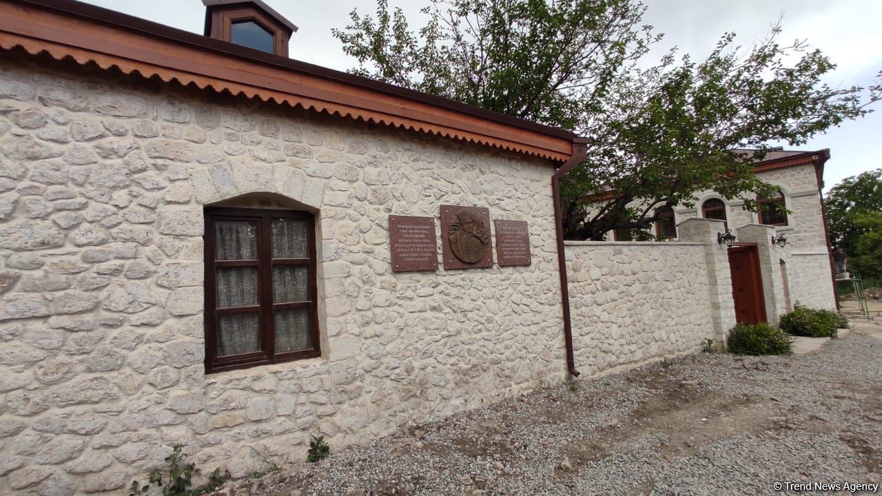 В Шуше для более 100 местных и иностранных представителей организован тур по городу (FOTO)