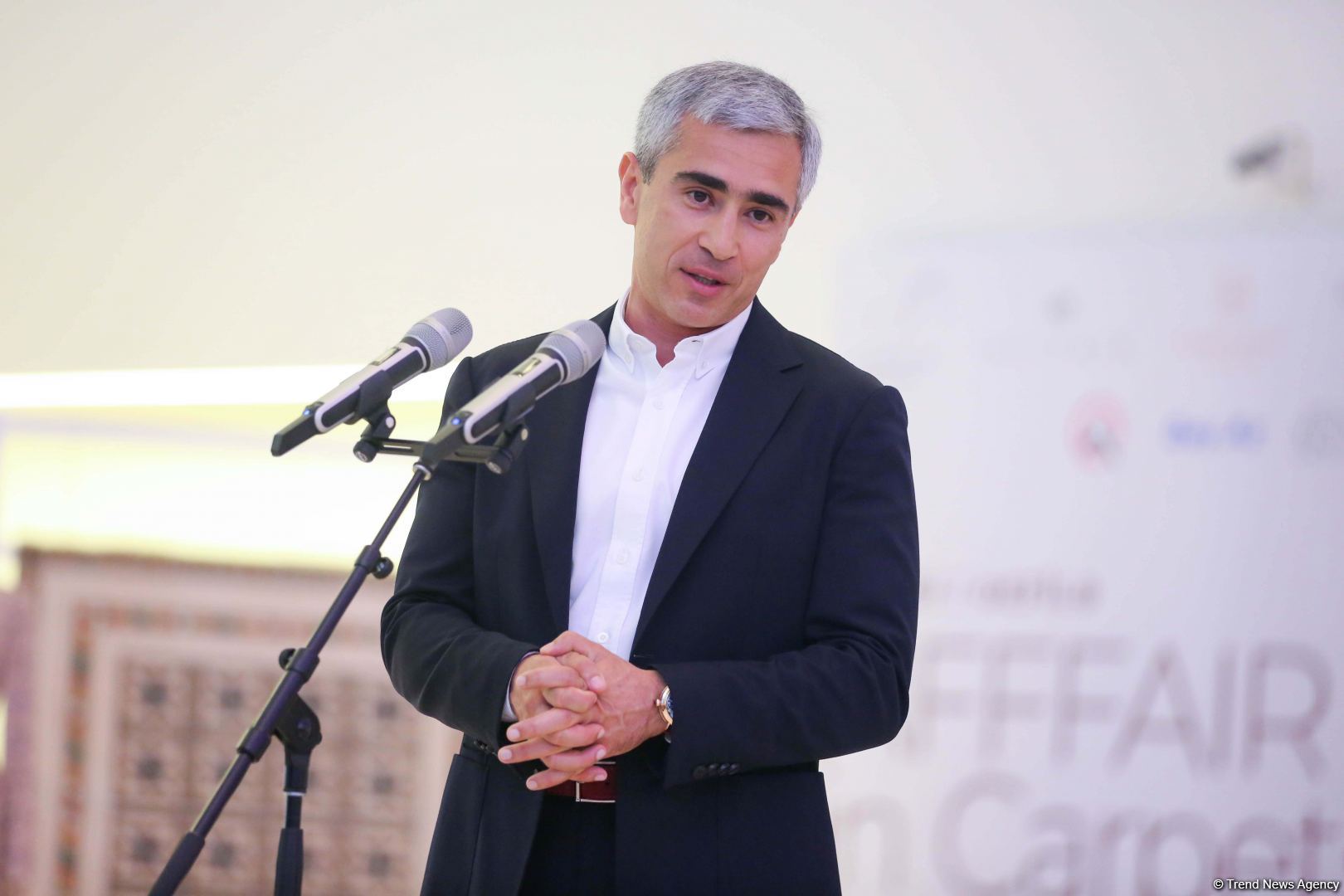 В Центре Гейдара Алиева состоялась торжественная презентация новой потрясающей коллекции ковров "Azərbaycan xalçası - ilmələrin rəqsi" (ФОТО)