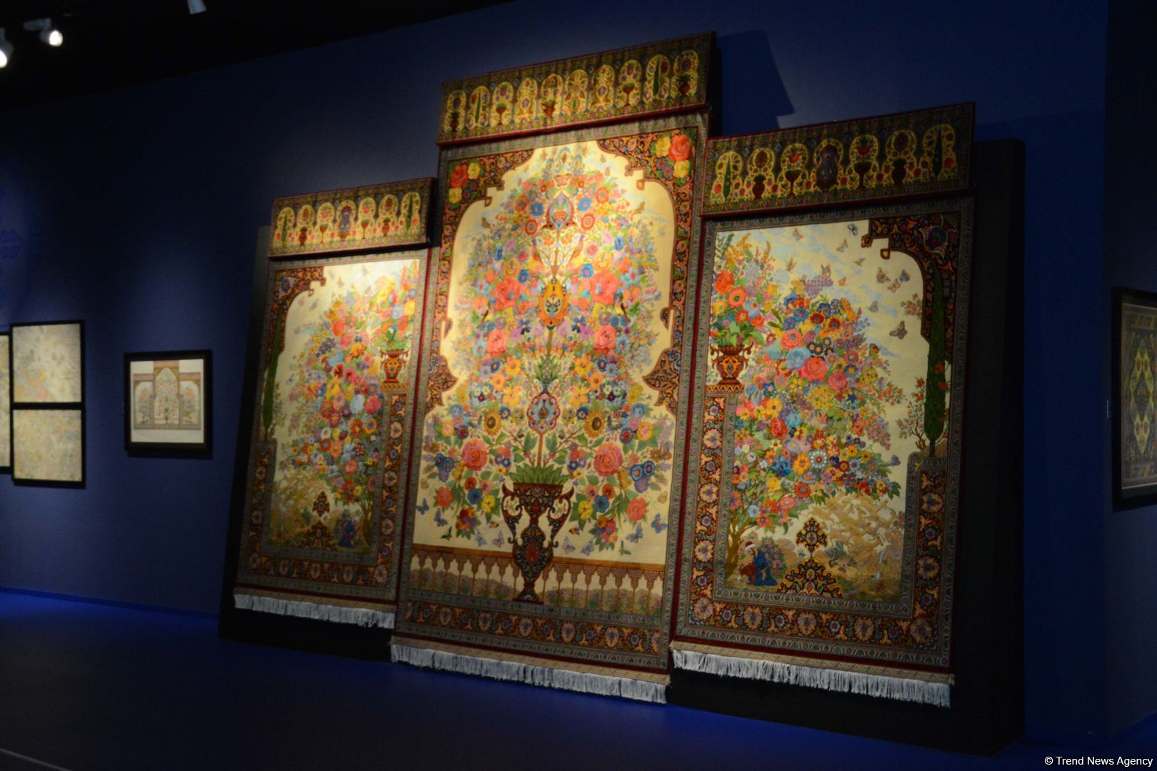 В Центре Гейдара Алиева состоялась торжественная презентация новой потрясающей коллекции ковров "Azərbaycan xalçası - ilmələrin rəqsi" (ФОТО)