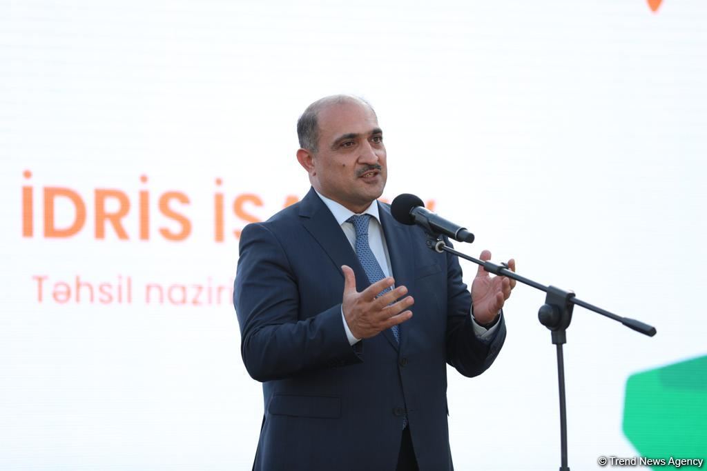 В Азербайджане в новом учебном году введены в эксплуатацию 29 новых школ - замминистра