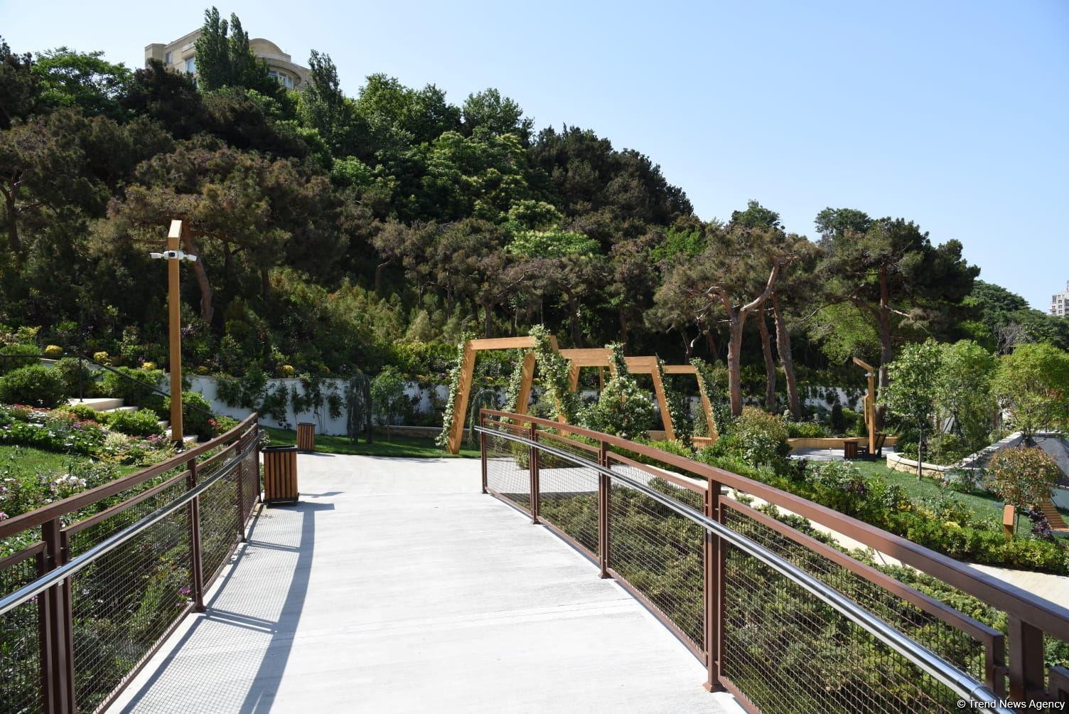 Жители Баку поблагодарили Президента Ильхама Алиева в связи с открытием нового парка  "Чемберекенд" (ФОТО/ВИДЕО)