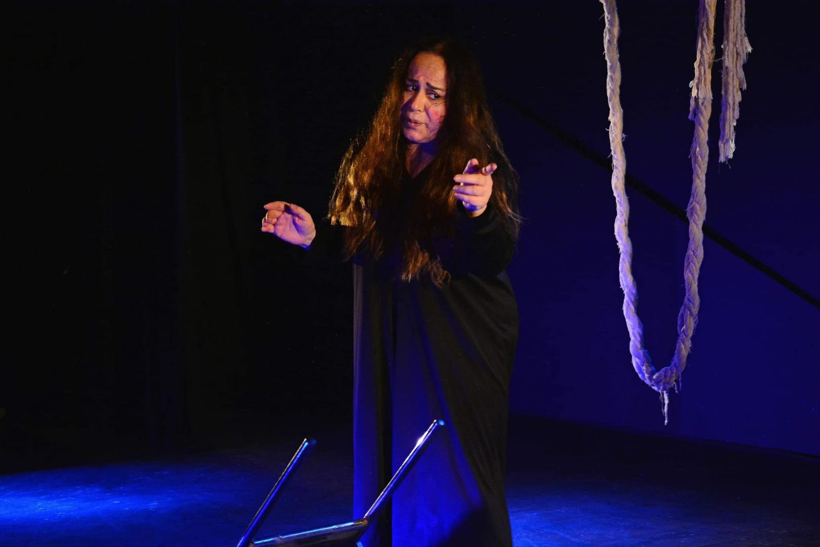 Азербайджанская актриса в свой юбилей "совершила суицид". Был ли другой путь наказания? (ФОТО)