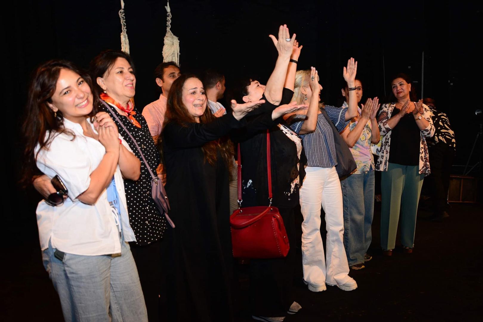 Азербайджанская актриса в свой юбилей "совершила суицид". Был ли другой путь наказания? (ФОТО)