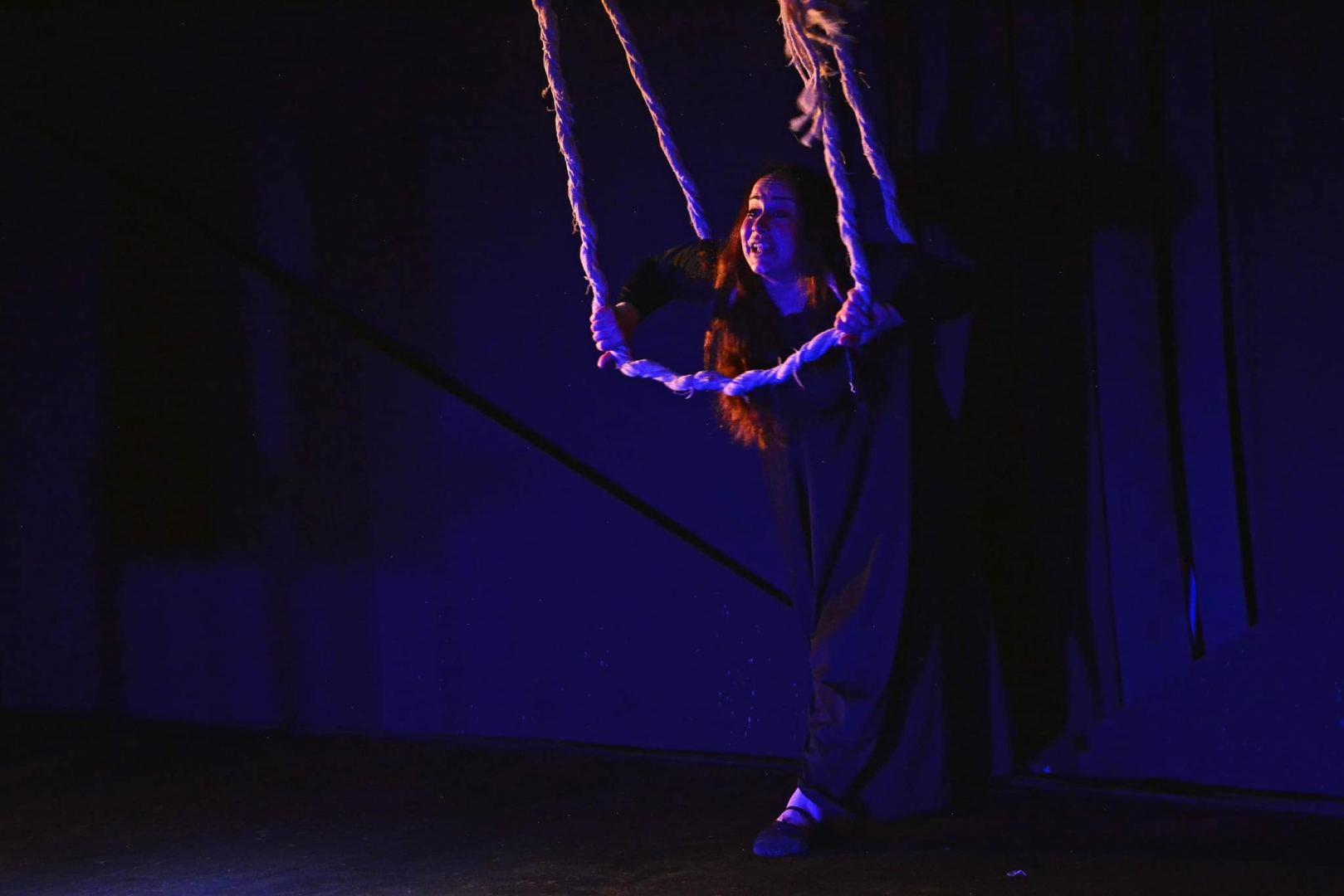 Азербайджанская актриса в свой юбилей "совершила суицид". Был ли другой путь наказания? (ФОТО)