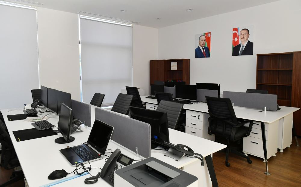 Президент Ильхам Алиев принял участие в открытии в Баку новой электроподстанции и Главного центра цифрового управления сетями (ФОТО/ВИДЕО)