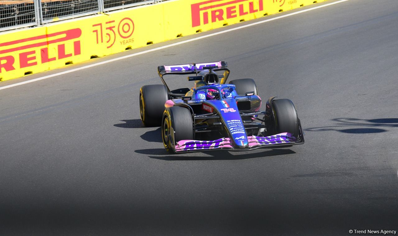 Завершилась первая тренировочная сессия пилотов «Формулы-1» в Баку (ФОТО)