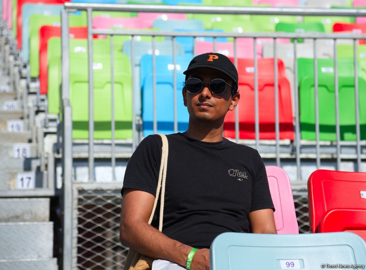 Завершилась первая тренировочная сессия пилотов «Формулы-1» в Баку (ФОТО)