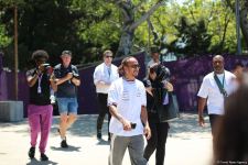 В Баку прошла автограф-сессия пилотов "Формулы-1" (ФОТО)