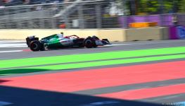 Стартовала квалификационная сессия пилотов «Формулы-1» в Баку (ФОТО)