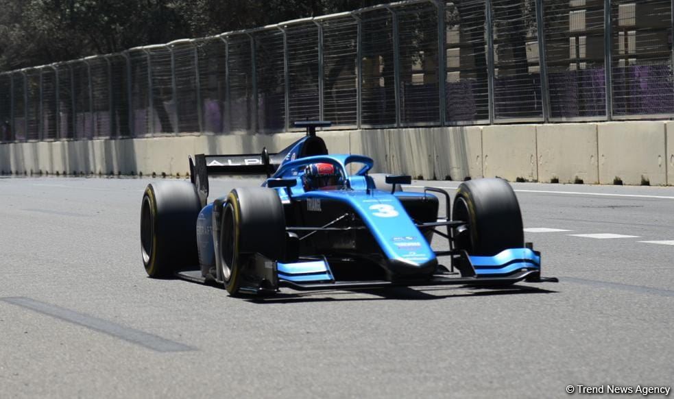 На Гран-при Азербайджана «Формулы-1» начались свободные заезды (ФОТО)