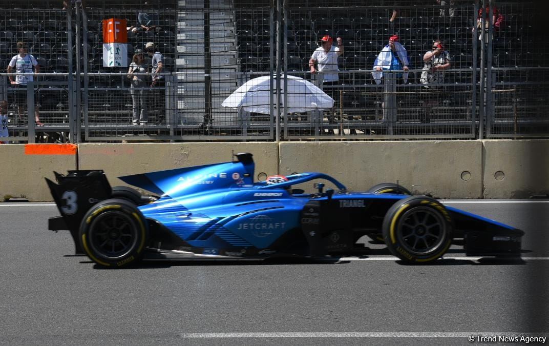 На Гран-при Азербайджана «Формулы-1» начались свободные заезды (ФОТО)