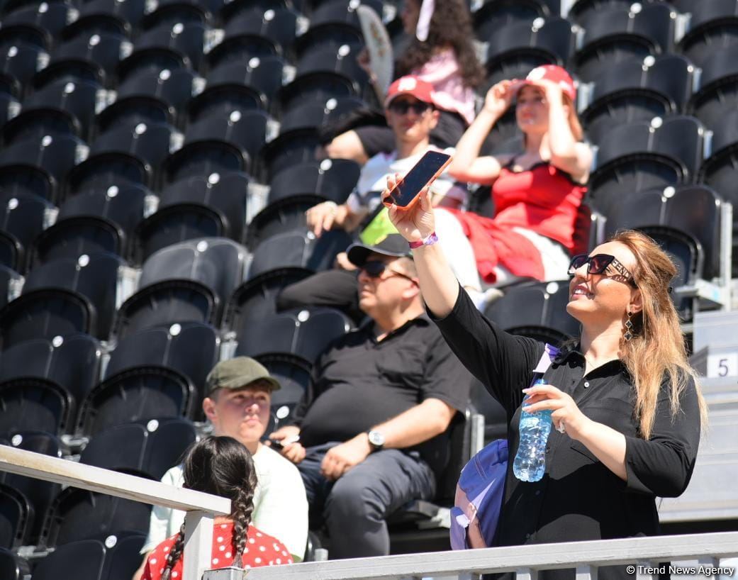 На Гран-при Азербайджана «Формулы-1» начались свободные заезды (ФОТО)