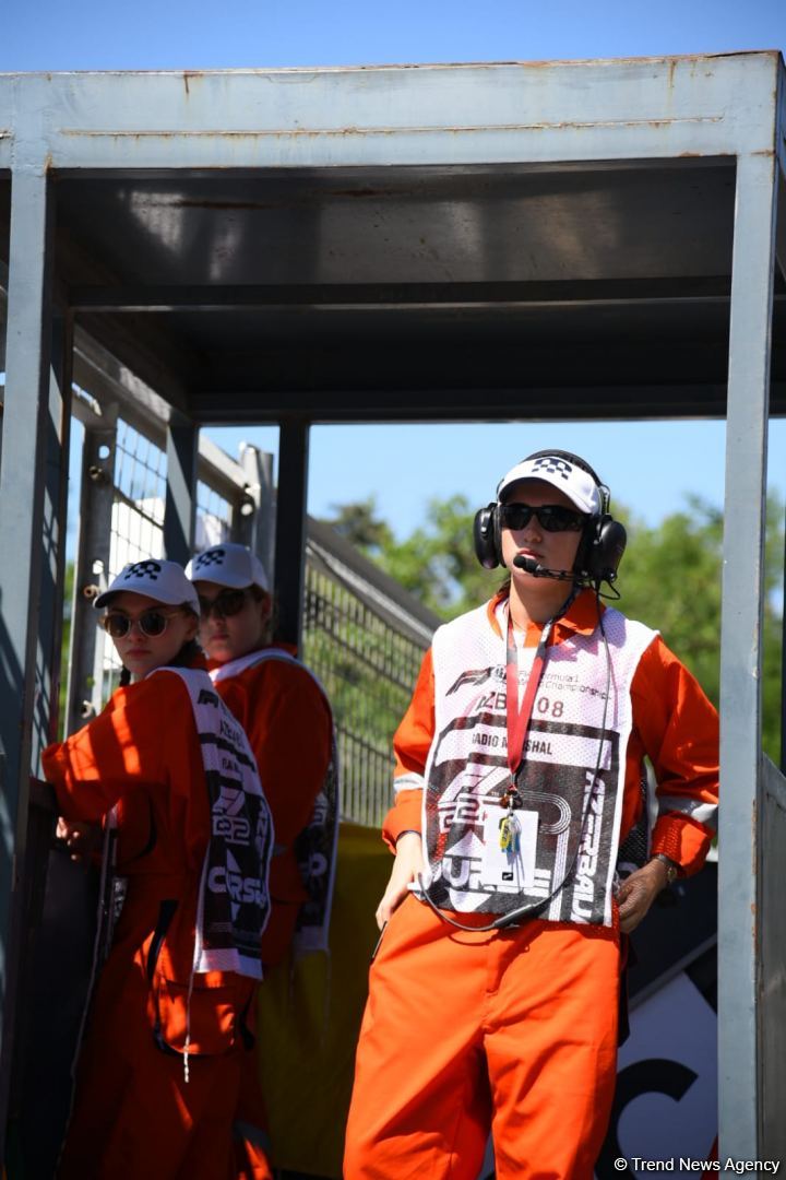 На Гран-при Азербайджана «Формулы-1» начались свободные заезды (ФОТО)