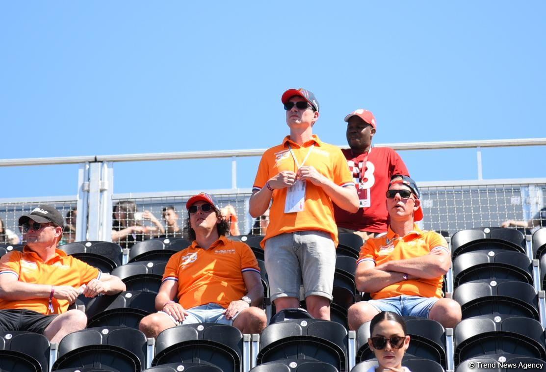 На Гран-при Азербайджана «Формулы-1» начались свободные заезды (ФОТО)