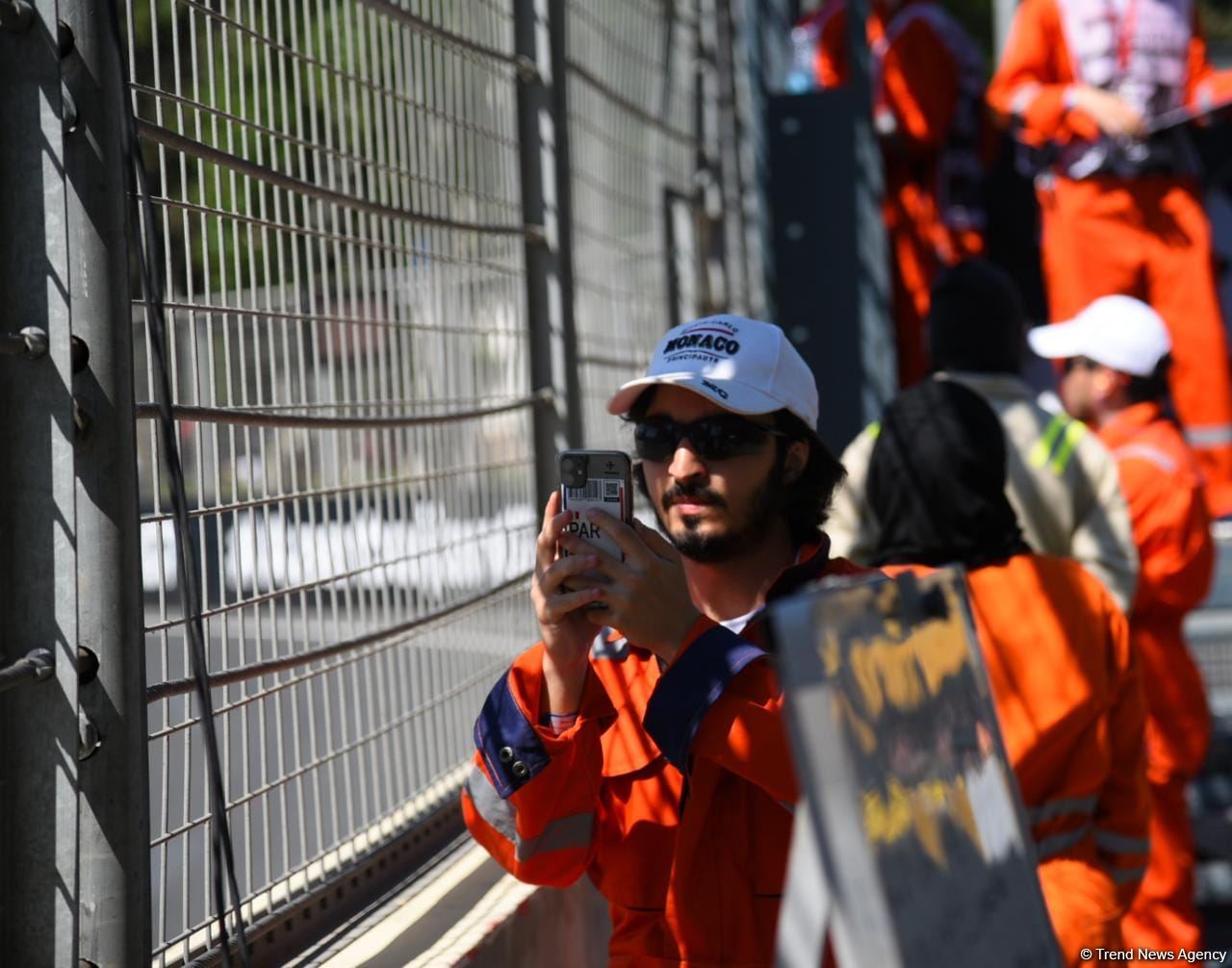 На Гран-при Азербайджана «Формулы-1» начались свободные заезды (ФОТО)