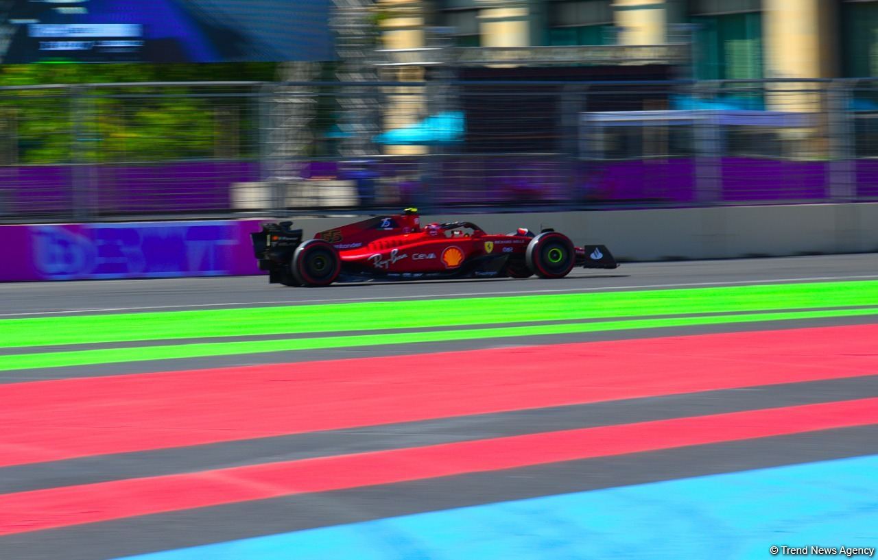 Стартовала квалификационная сессия пилотов «Формулы-1» в Баку (ФОТО)