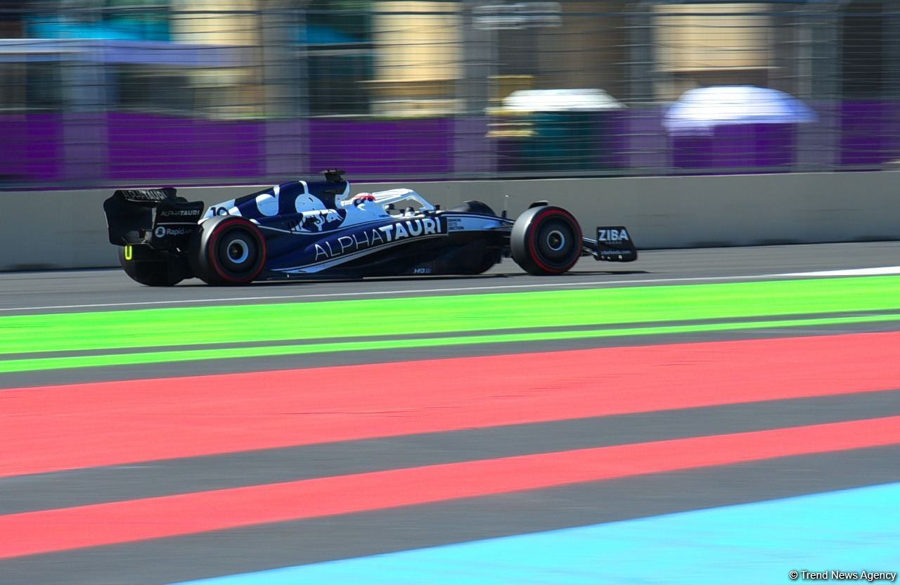 Стартовала квалификационная сессия пилотов «Формулы-1» в Баку (ФОТО)