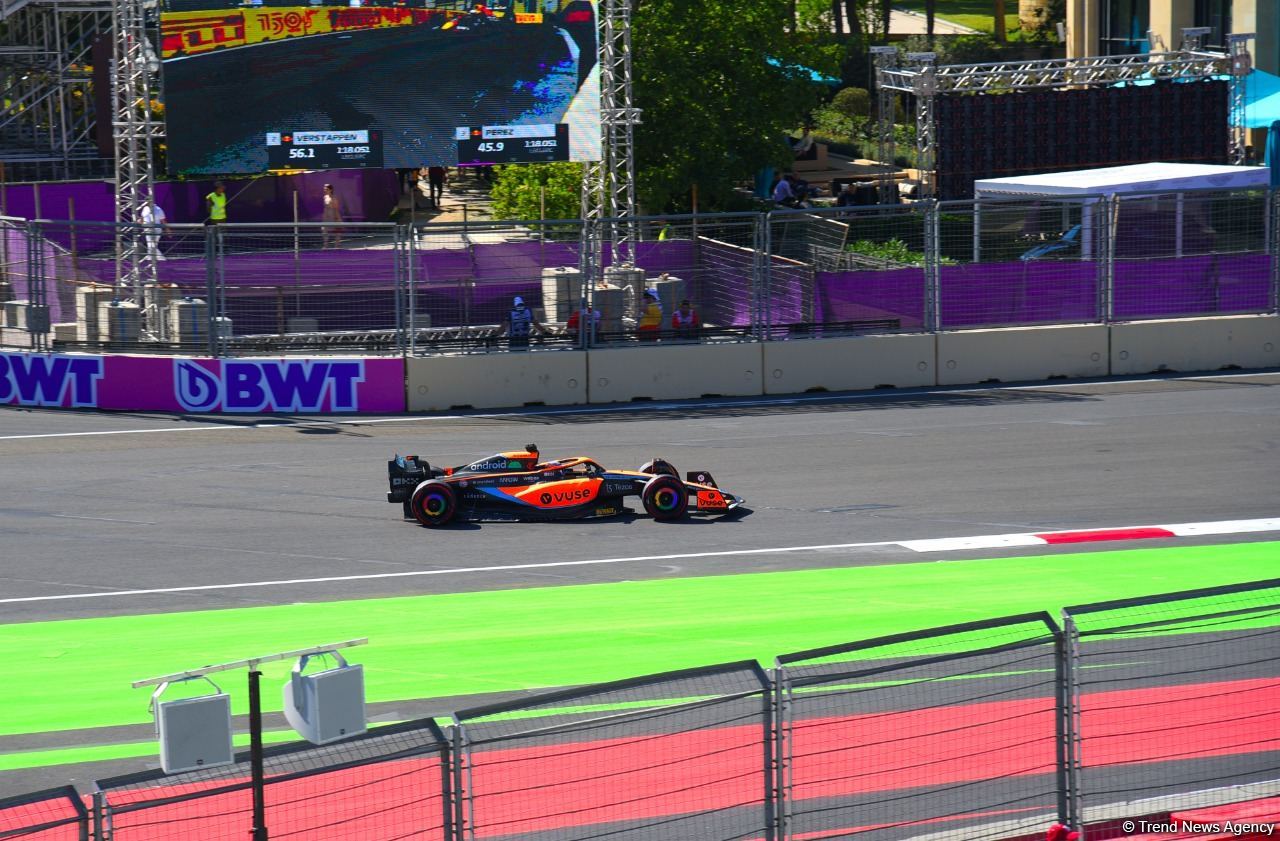 Стартовала квалификационная сессия пилотов «Формулы-1» в Баку (ФОТО)