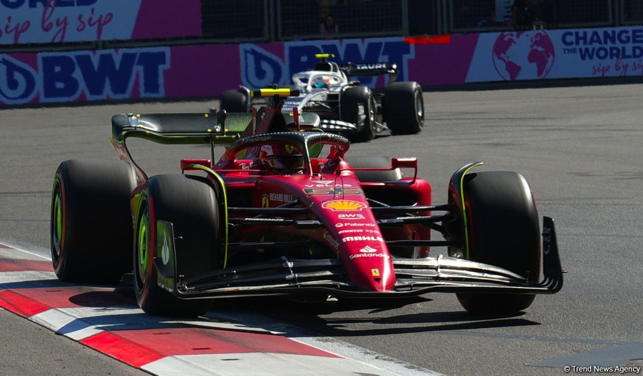 Стартовала квалификационная сессия пилотов «Формулы-1» в Баку (ФОТО)