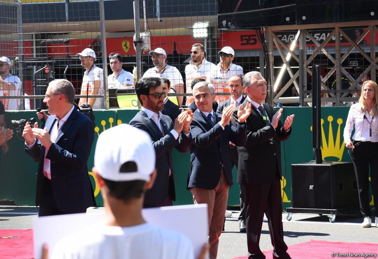 В Баку прошла финальная гонка Гран-при Азербайджана "Формулы-1"