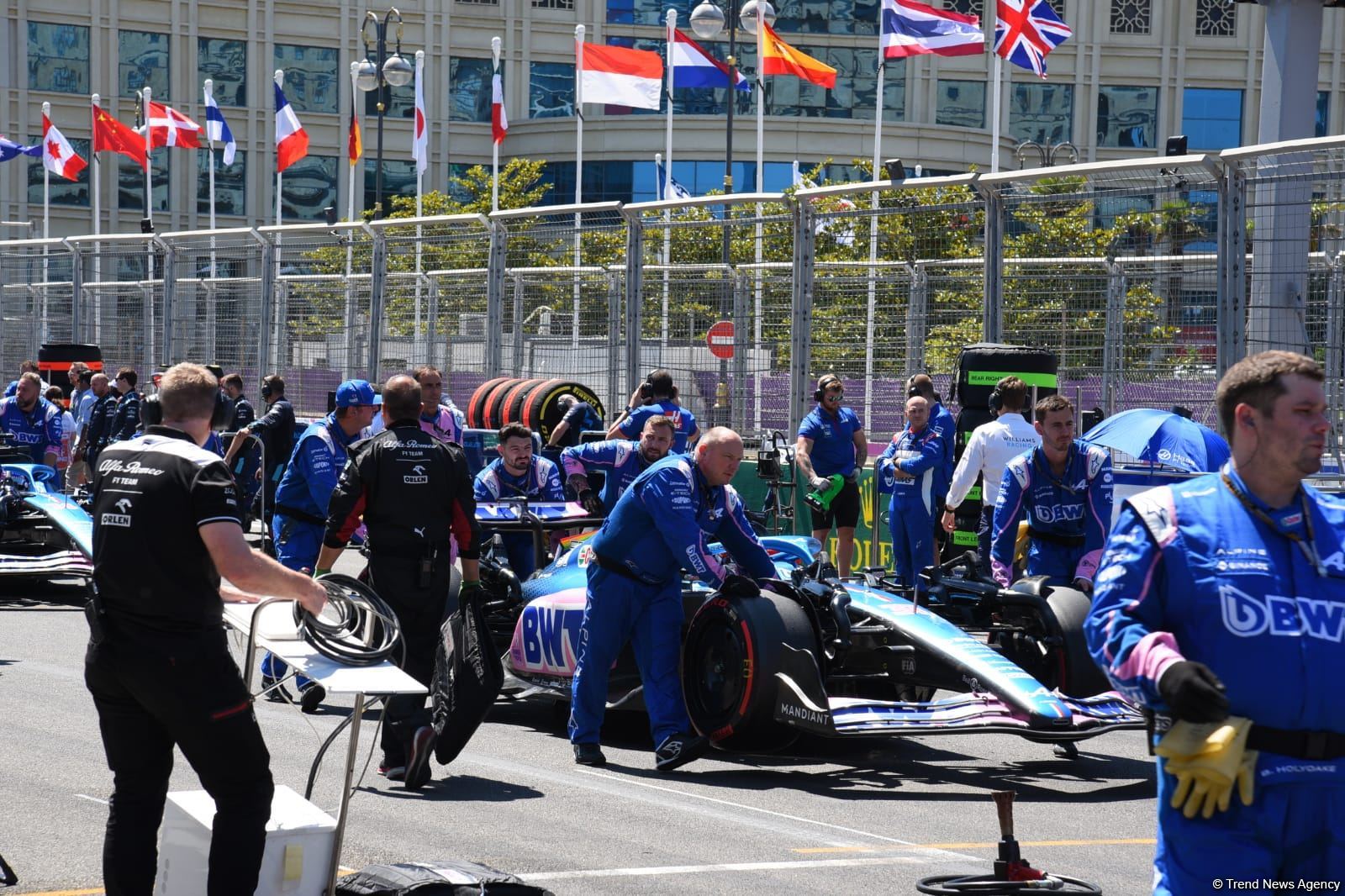 В Баку прошла финальная гонка Гран-при Азербайджана "Формулы-1"