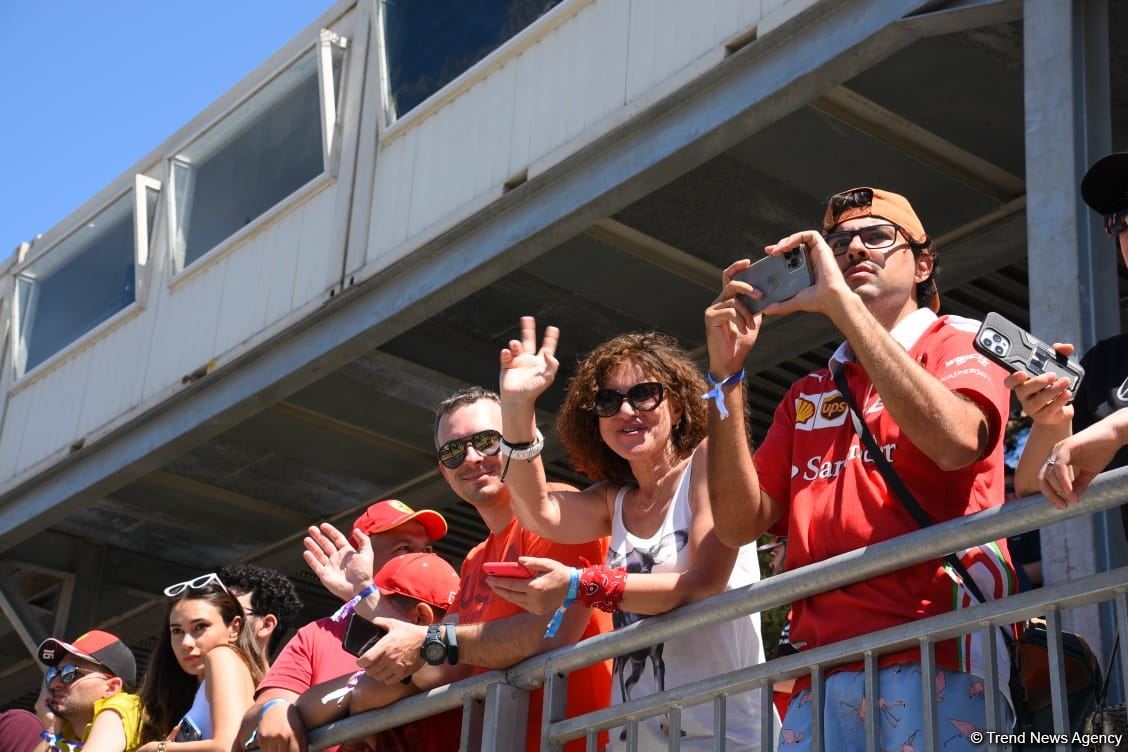 В Баку прошла финальная гонка Гран-при Азербайджана "Формулы-1"